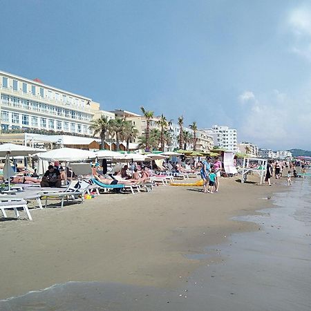 Coastal Apartment Durres Exterior photo