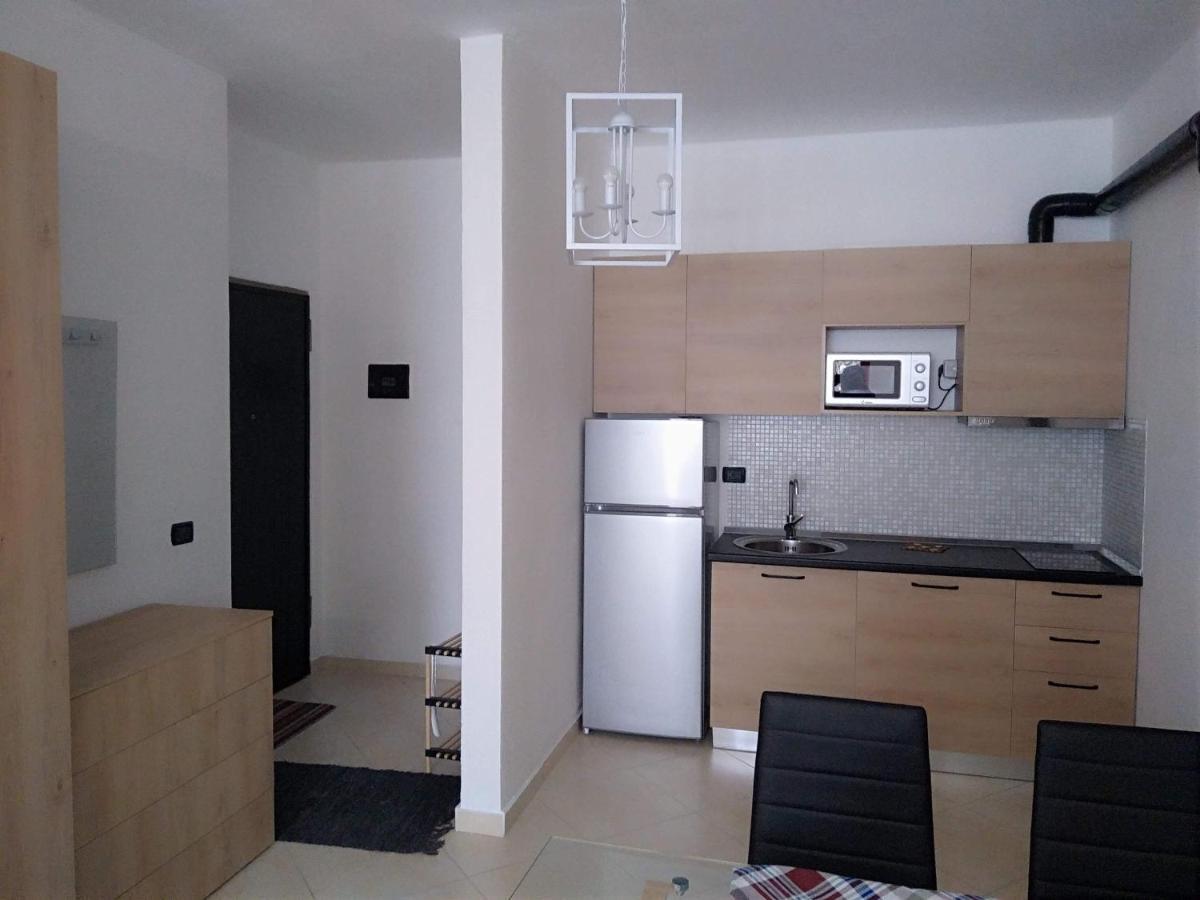 Coastal Apartment Durres Exterior photo